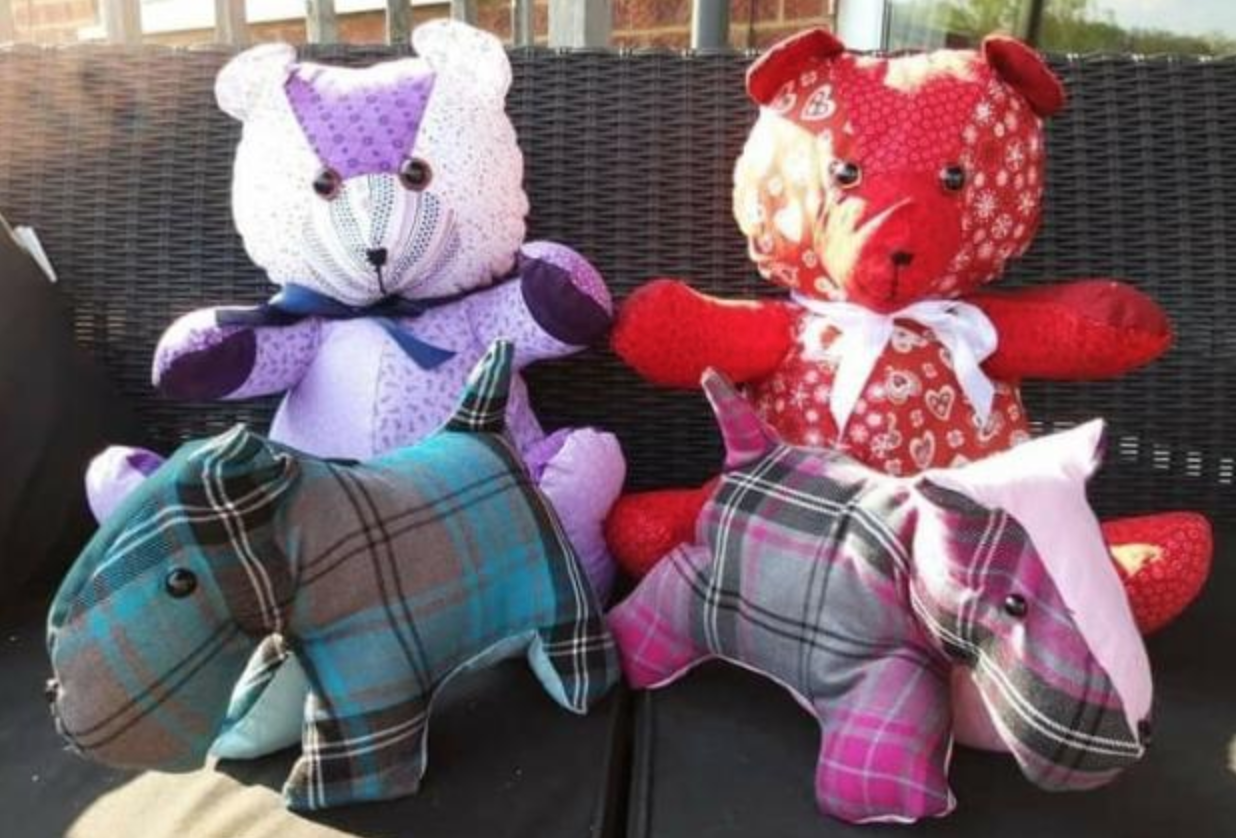 Buckinghamshire woman creates teddy bears in aid of Cancer Research